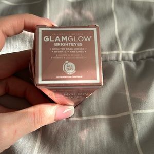 NIB Glamglow brighteyes illuminating anti-fatigue eye cream